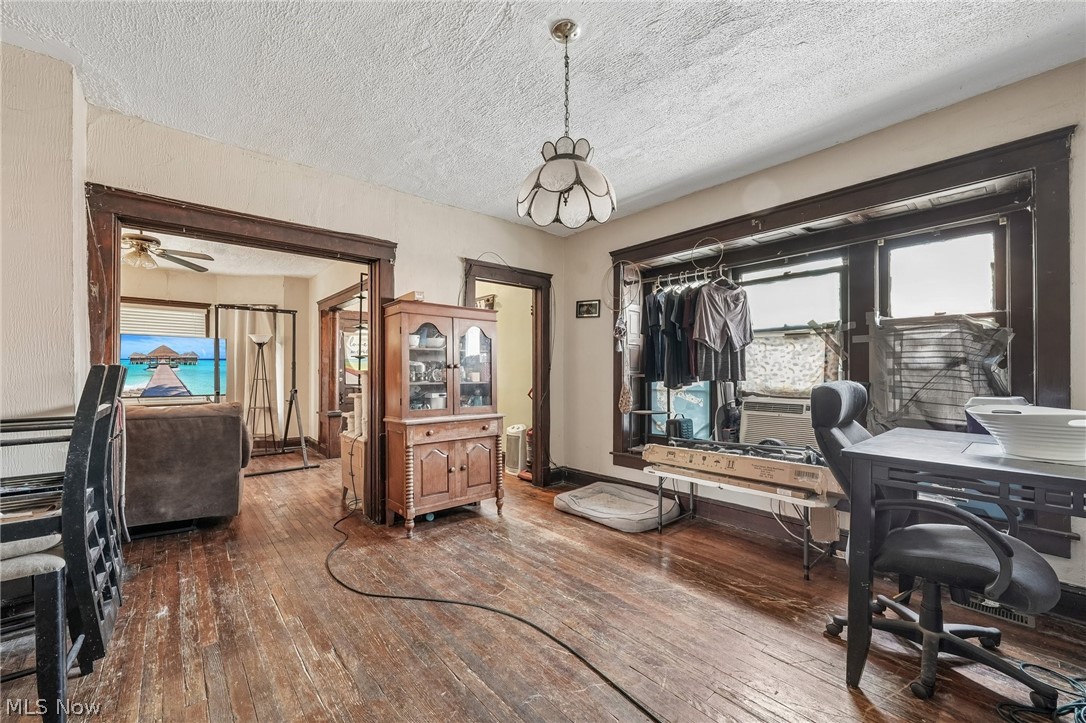2115 Seymour Avenue Cleveland OH 44113