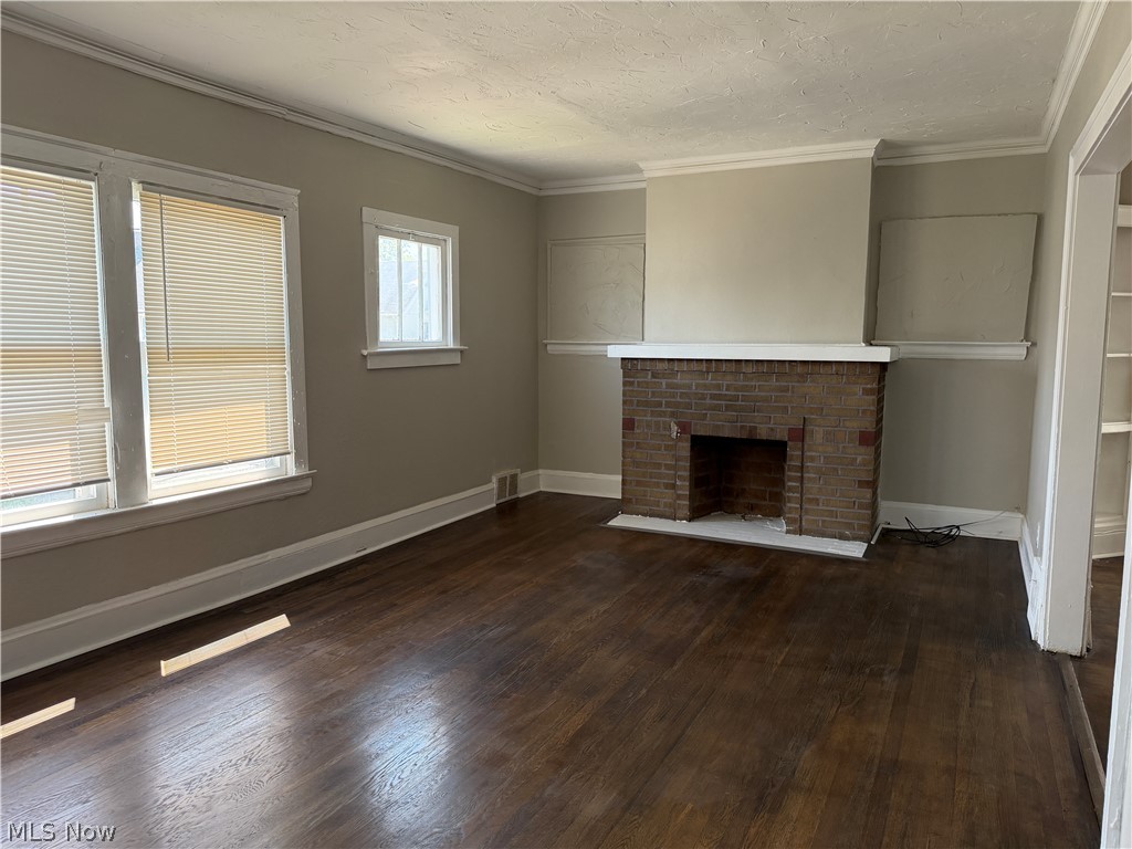 16005-16007 Nelamere Road East Cleveland OH 44112