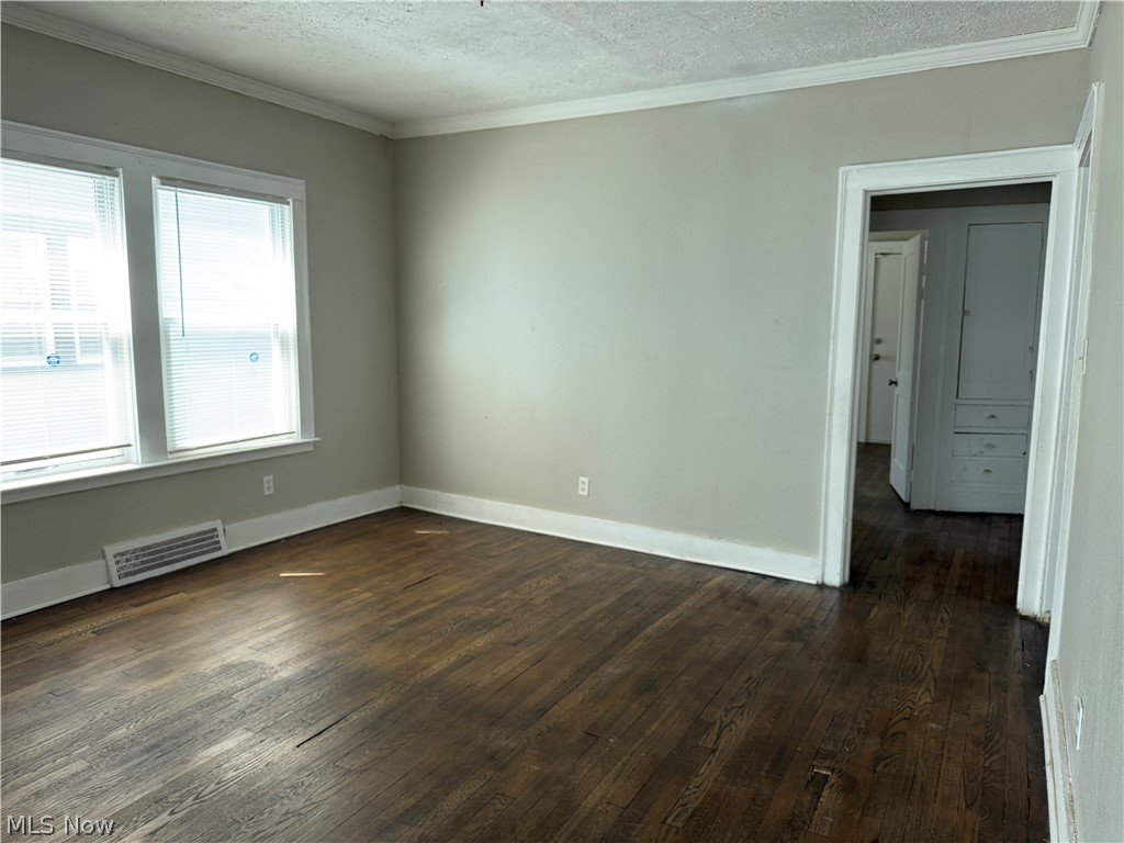 16005-16007 Nelamere Road East Cleveland OH 44112