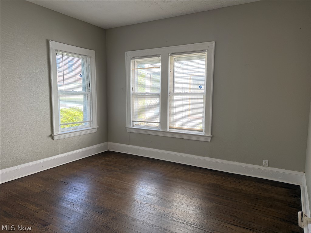 16005-16007 Nelamere Road East Cleveland OH 44112