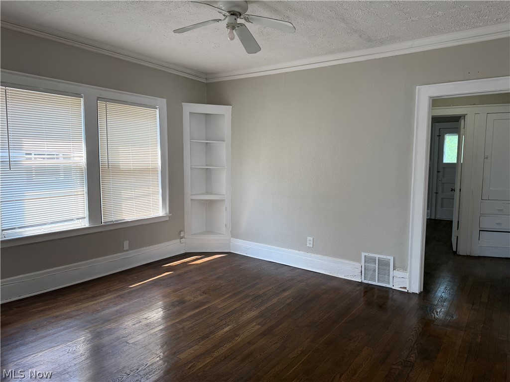 16005-16007 Nelamere Road East Cleveland OH 44112