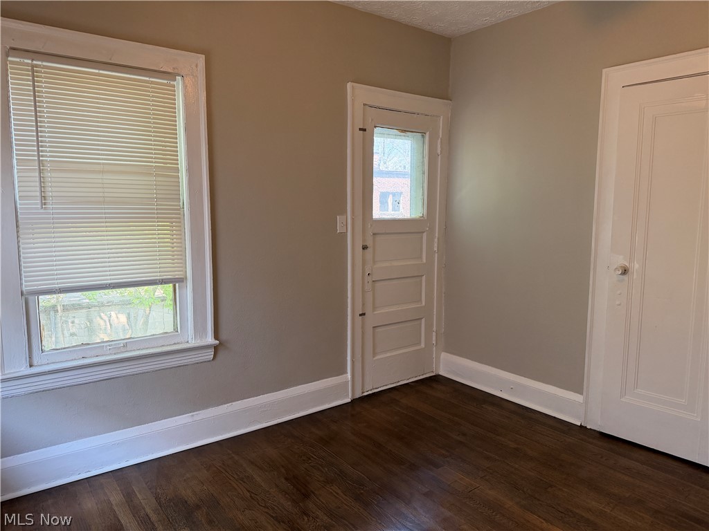 16005-16007 Nelamere Road East Cleveland OH 44112