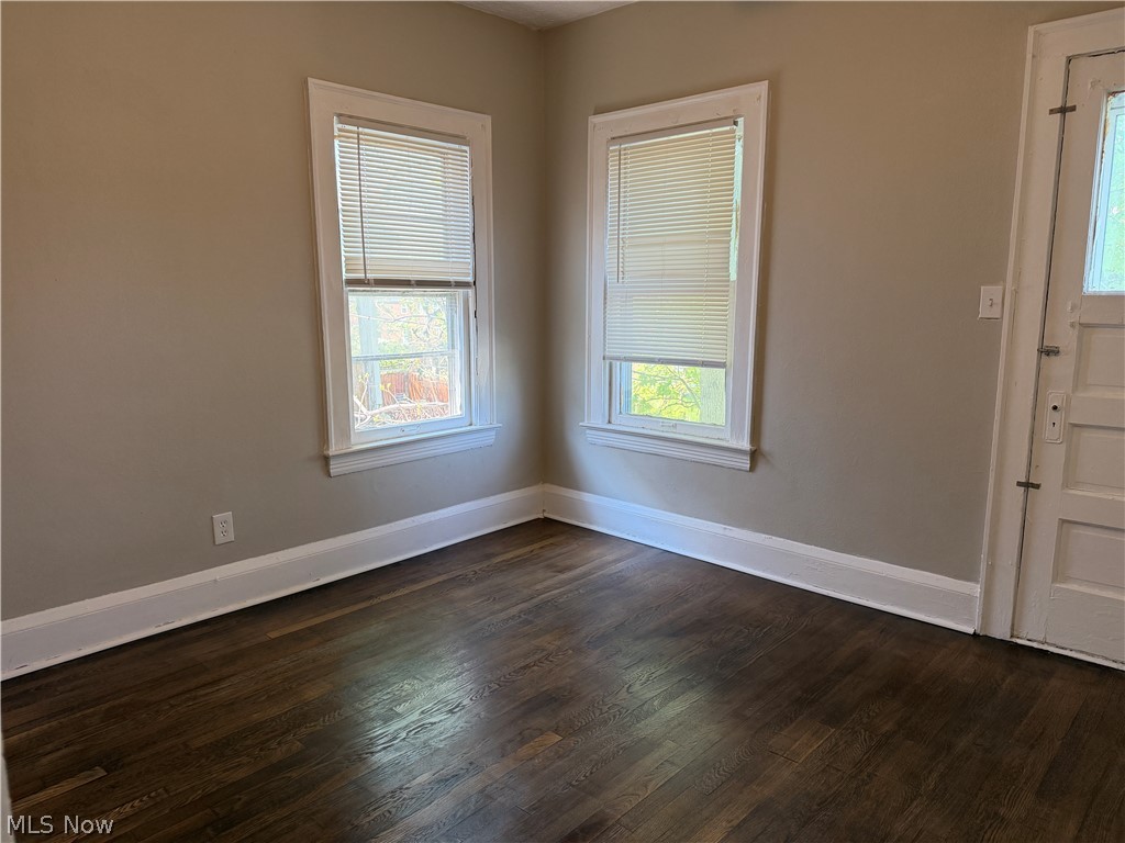 16005-16007 Nelamere Road East Cleveland OH 44112