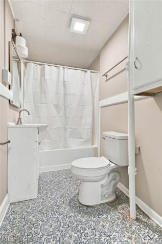 623 Nold Avenue Wooster OH 44691