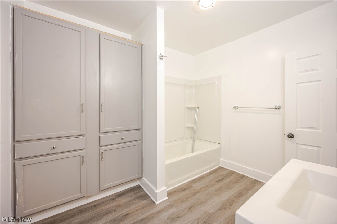 1390 E 109th Street Cleveland OH 44106