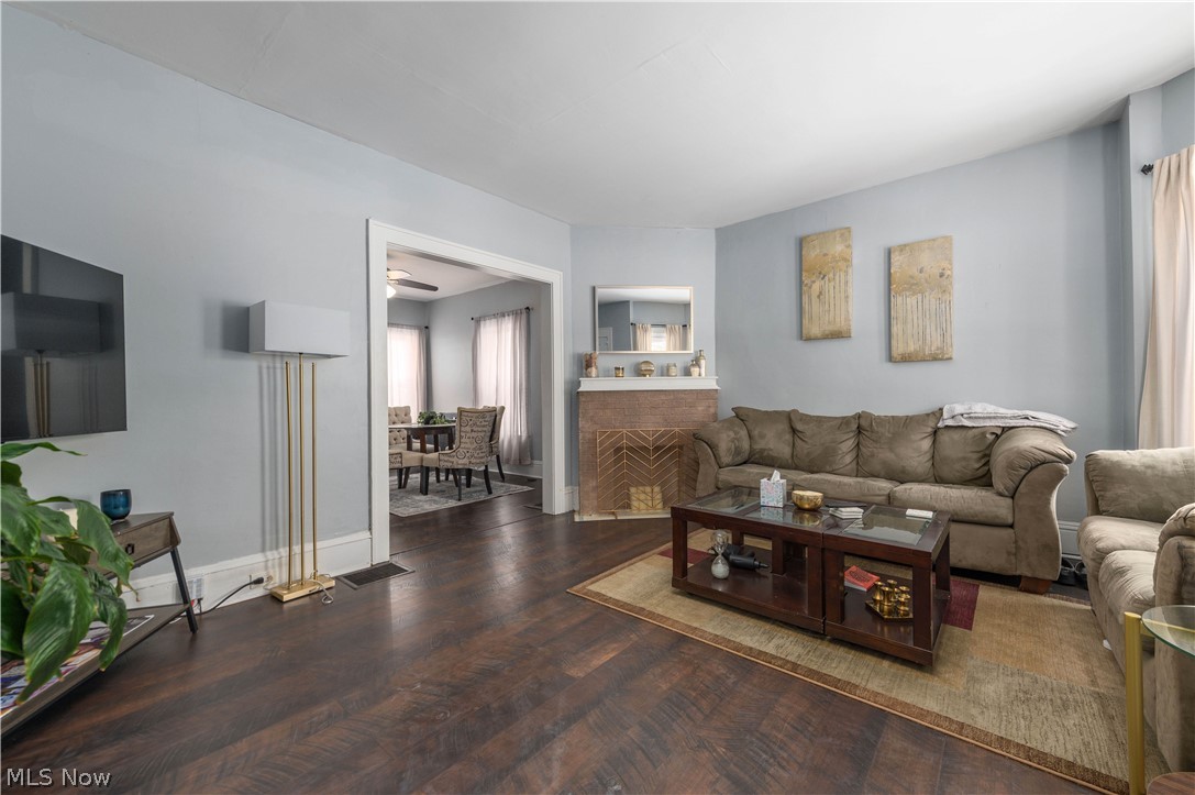 1473 Newman Avenue Lakewood OH 44107