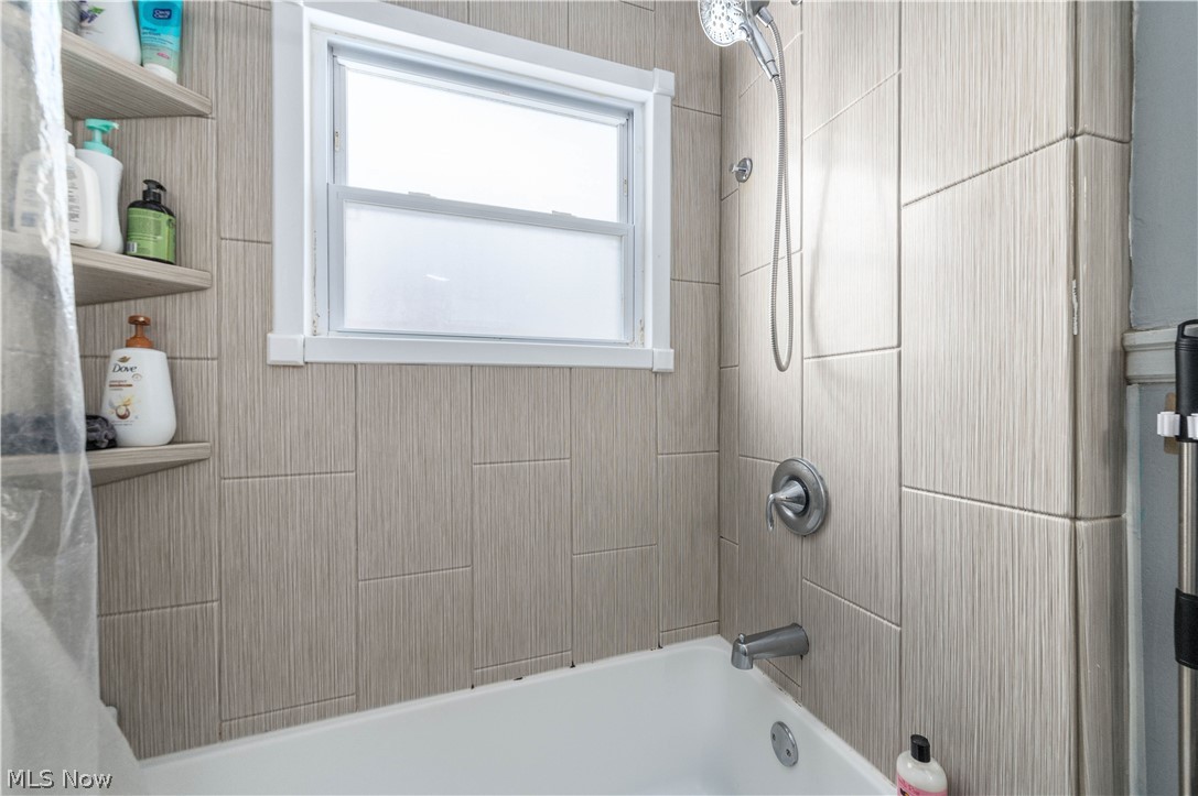 1473 Newman Avenue Lakewood OH 44107