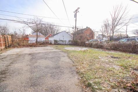 3769 E 154th Street Cleveland OH 44128