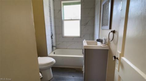 3769 E 154th Street Cleveland OH 44128