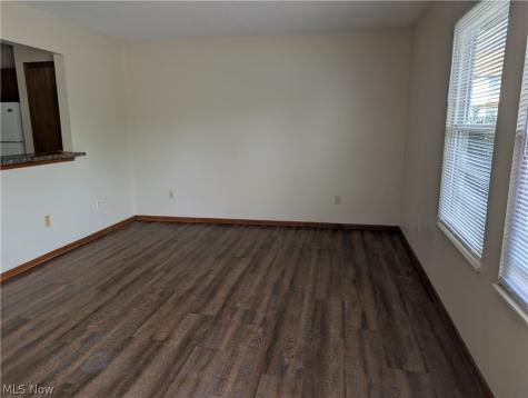 1517 Whitehall Boulevard Kent OH 44240