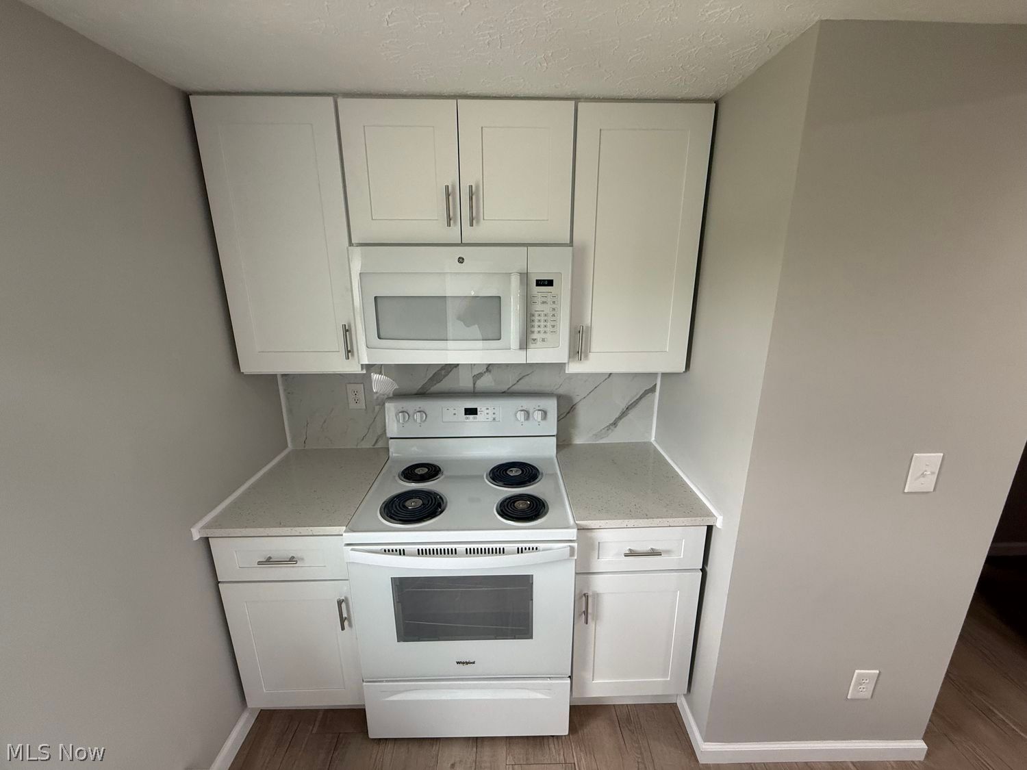 6291 Lake Avenue Elyria OH 44035