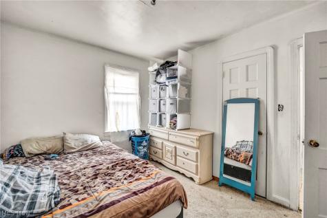 4532 W 150th Street Cleveland OH 44135