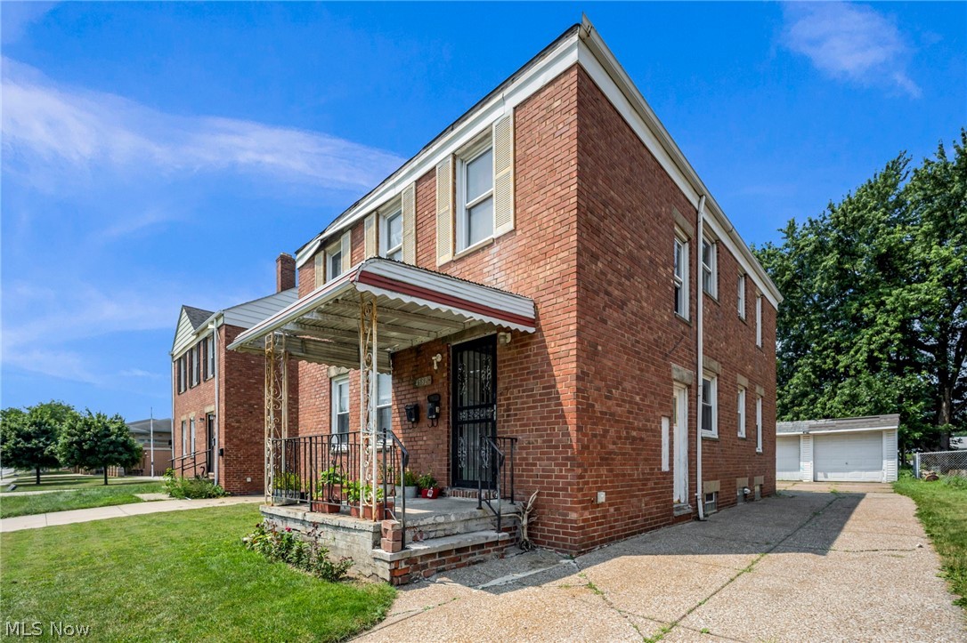 4532 W 150th Street Cleveland OH 44135