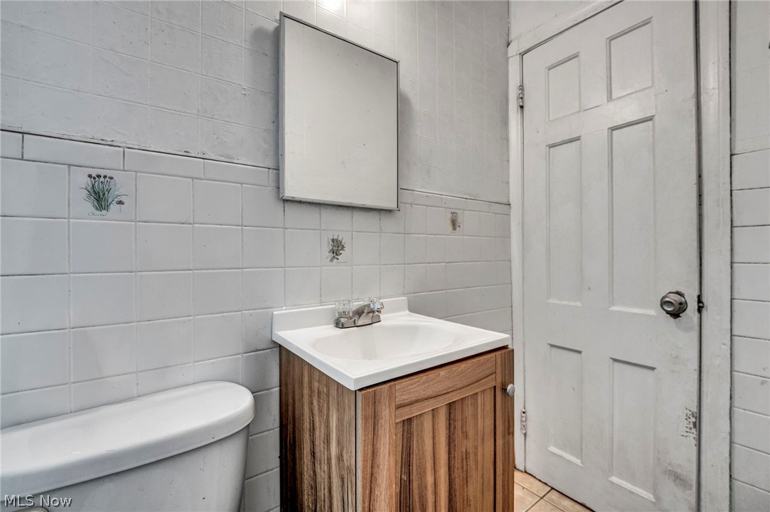 4532 W 150th Street Cleveland OH 44135