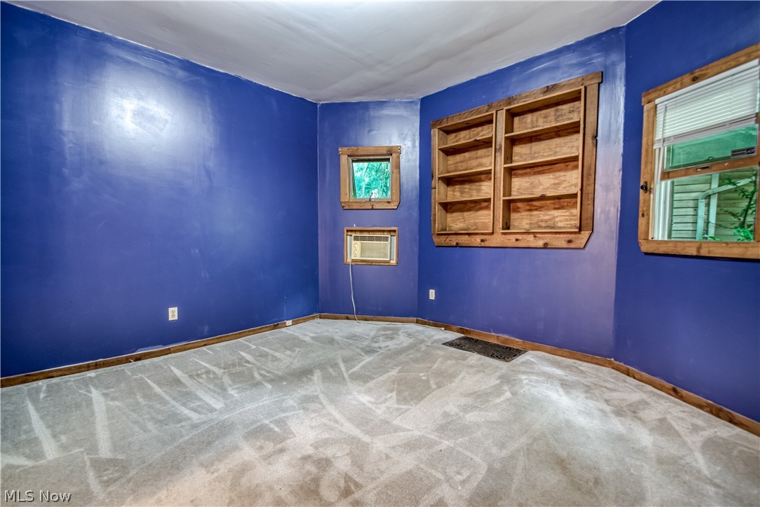 1792 W 57th Street Cleveland OH 44102