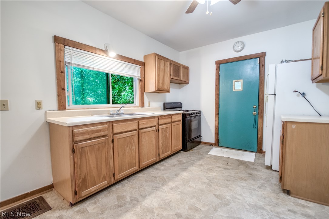 1792 W 57th Street Cleveland OH 44102