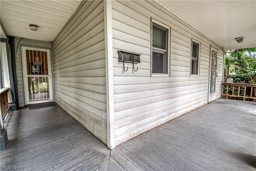 1792 W 57th Street Cleveland OH 44102