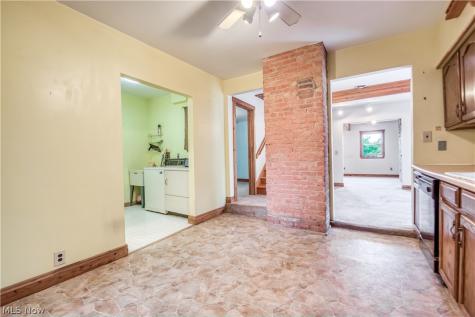 1792 W 57th Street Cleveland OH 44102