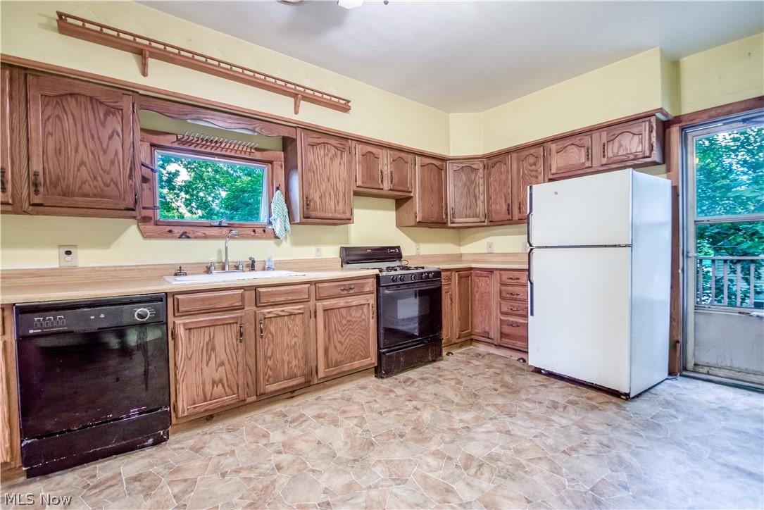 1792 W 57th Street Cleveland OH 44102