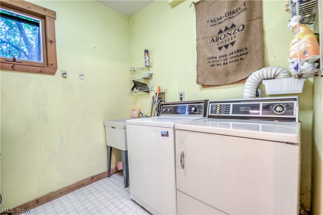1792 W 57th Street Cleveland OH 44102