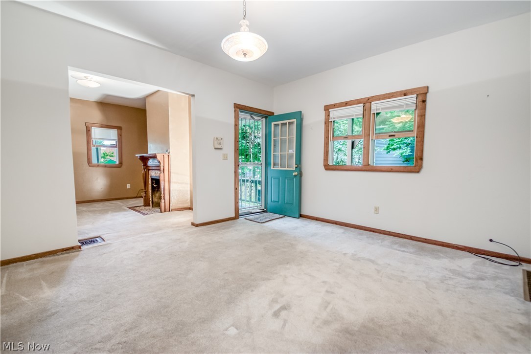 1792 W 57th Street Cleveland OH 44102