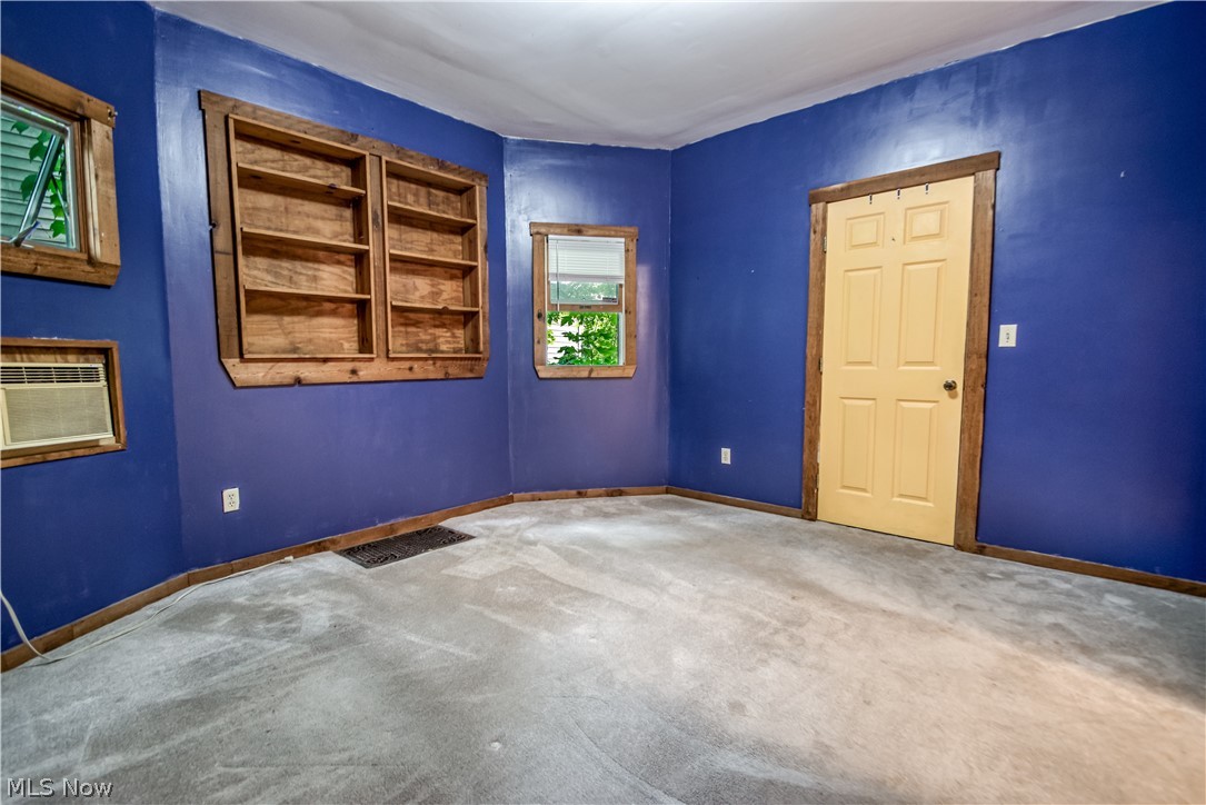 1792 W 57th Street Cleveland OH 44102