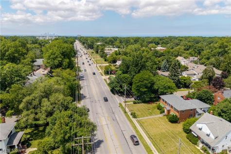 3825 Mayfield Road Cleveland Heights OH 44121