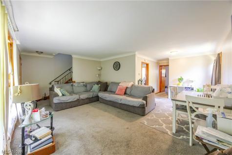 3825 Mayfield Road Cleveland Heights OH 44121