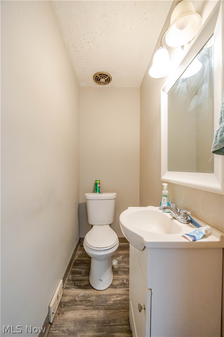 3825 Mayfield Road Cleveland Heights OH 44121