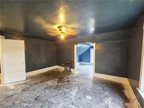 14615 Westropp Avenue Cleveland OH 44110