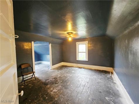14615 Westropp Avenue Cleveland OH 44110