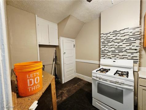 14615 Westropp Avenue Cleveland OH 44110