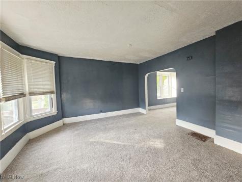 14615 Westropp Avenue Cleveland OH 44110