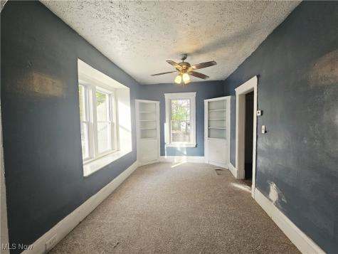 14615 Westropp Avenue Cleveland OH 44110