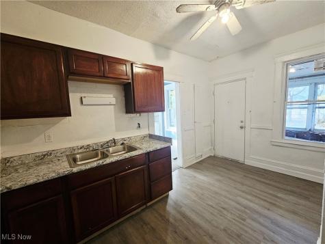 14615 Westropp Avenue Cleveland OH 44110