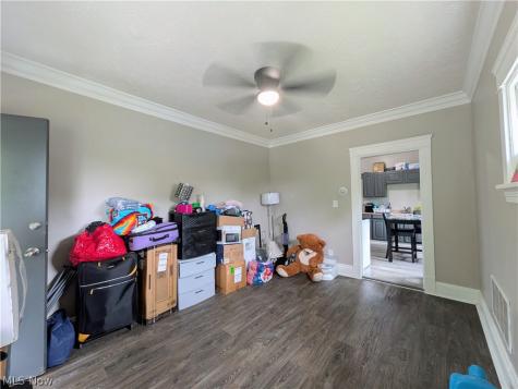 10302 Lamontier Avenue Cleveland OH 44104