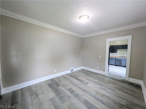 10302 Lamontier Avenue Cleveland OH 44104