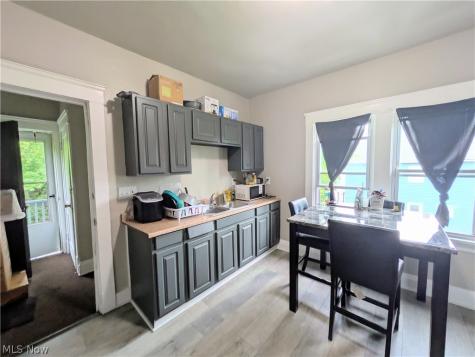 10302 Lamontier Avenue Cleveland OH 44104