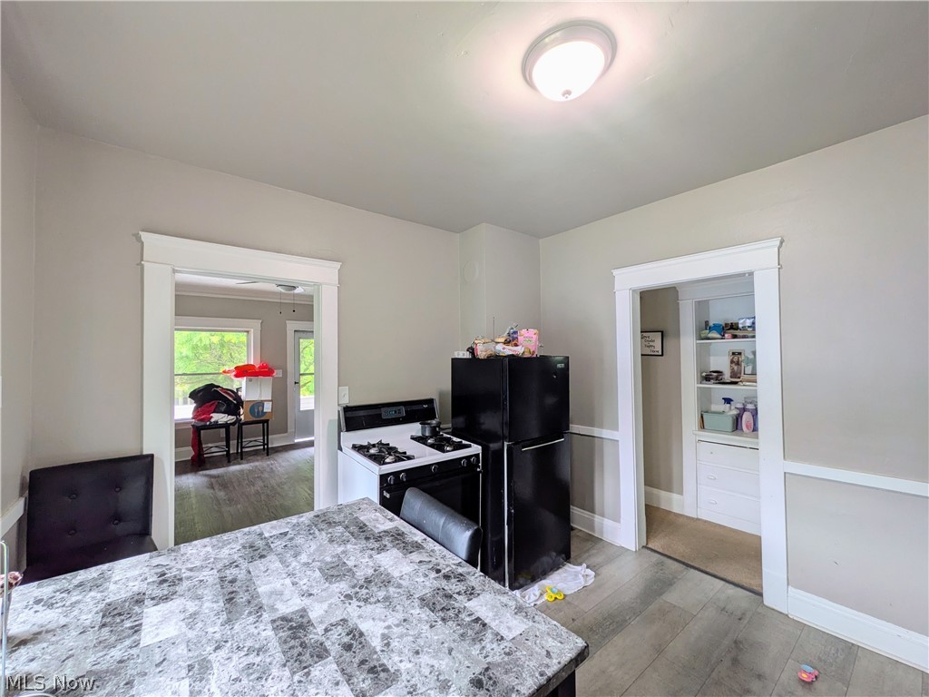 10302 Lamontier Avenue Cleveland OH 44104