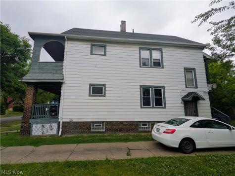 10302 Lamontier Avenue Cleveland OH 44104