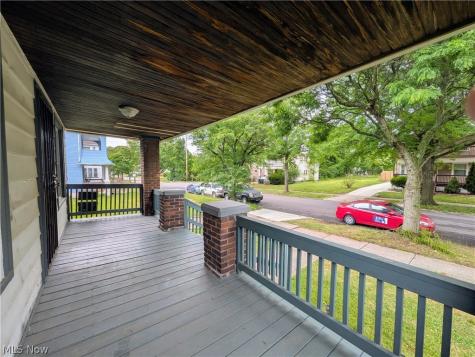 10302 Lamontier Avenue Cleveland OH 44104