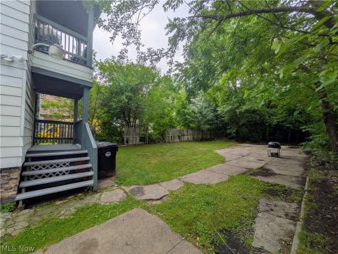 10302 Lamontier Avenue Cleveland OH 44104