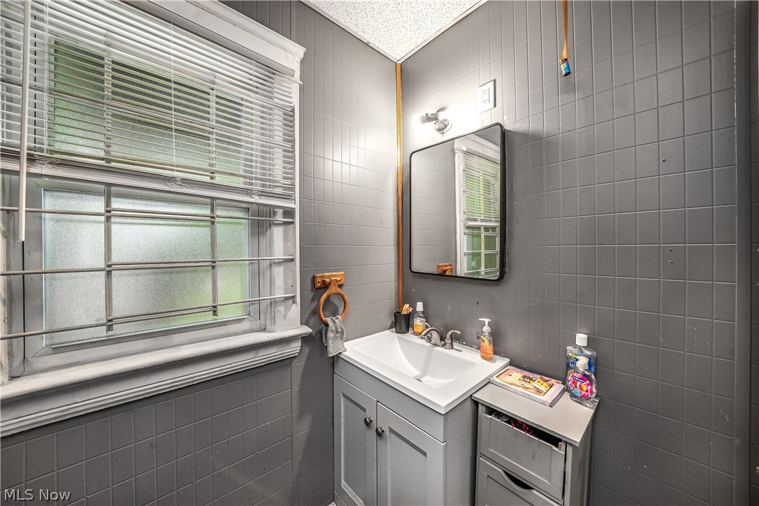 2814 E 118th Street Cleveland OH 44120