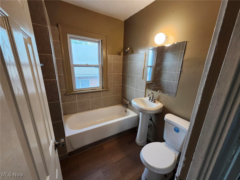 3537 E 144th Street Cleveland OH 44120