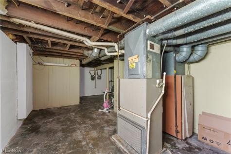 3903 W 32 Cleveland OH 44109