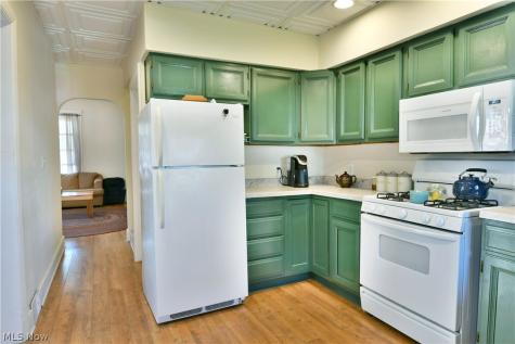 23 Hartzell Avenue Niles OH 44446