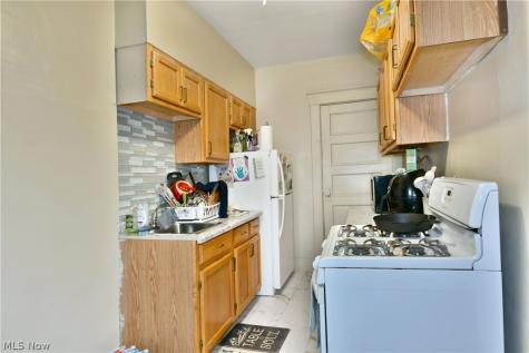 23 Hartzell Avenue Niles OH 44446