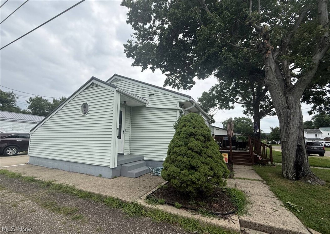 440 Center Street Newcomerstown OH 43832