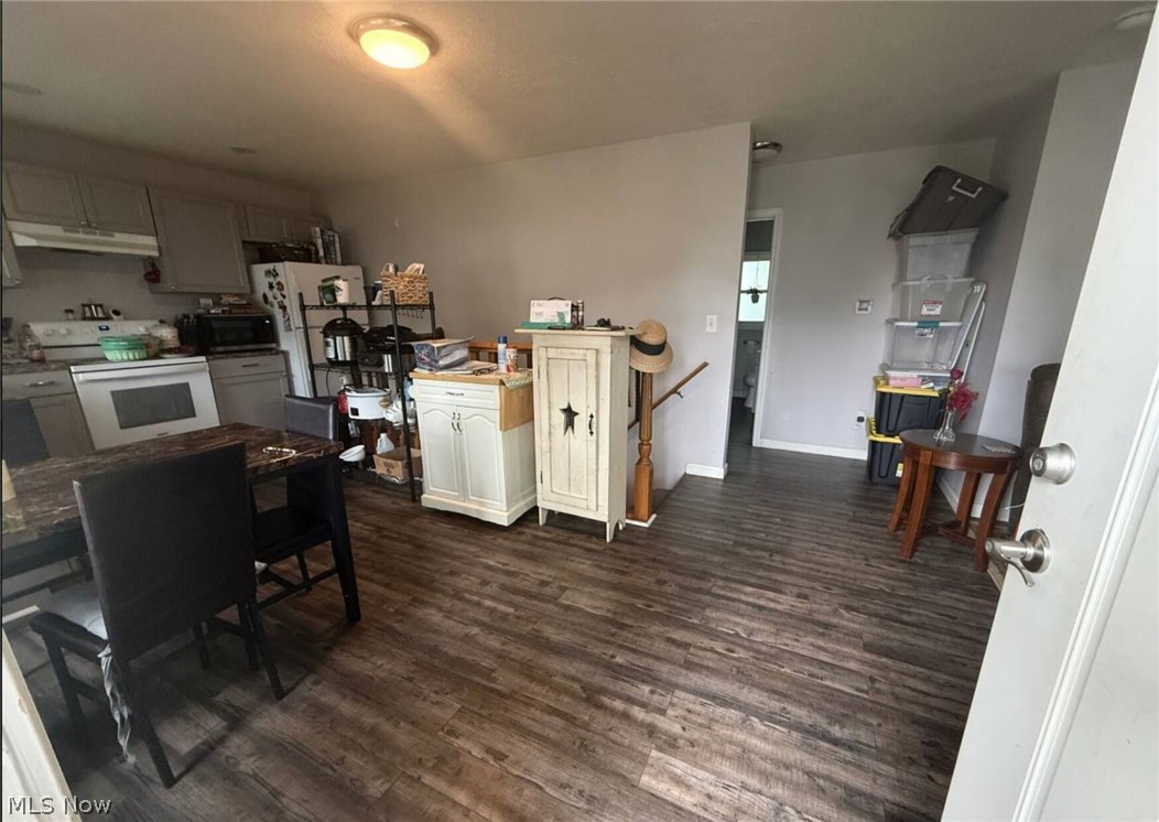 440 Center Street Newcomerstown OH 43832