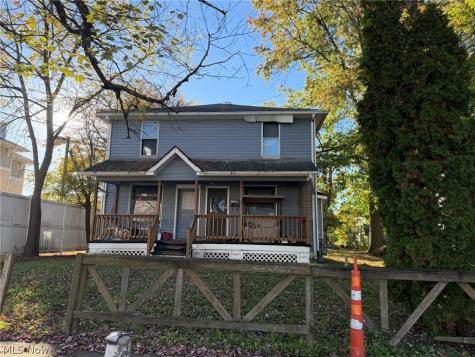 142 N Arlington Avenue Niles OH 44446
